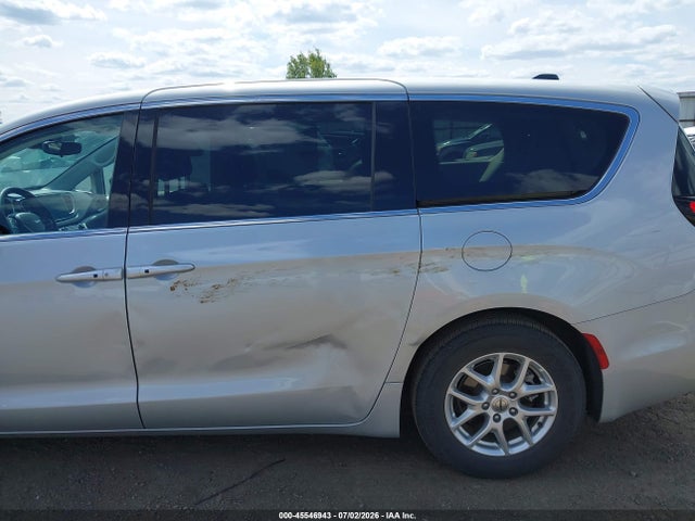 Chrysler Pacifica Touring L 2024 2C4RC1BG5RR133225 Image 6