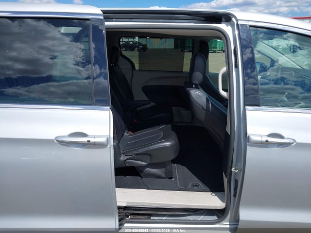 Chrysler Pacifica Touring L 2024 2C4RC1BG5RR133225 Image 8