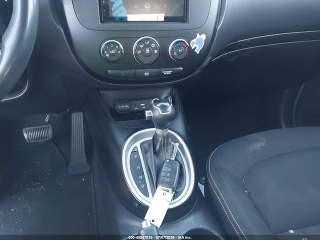 KIA SOUL + 2016 KNDJP3A51G7261327 Image 11