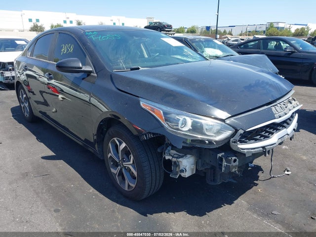 2019 3KPF24AD8KE108809 main image