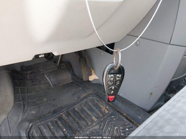 45547051 :رقم المزاد ، 2A4RR5D11AR300936 vin ، 2010 Chrysler Town & Country Touring مزاد بيع