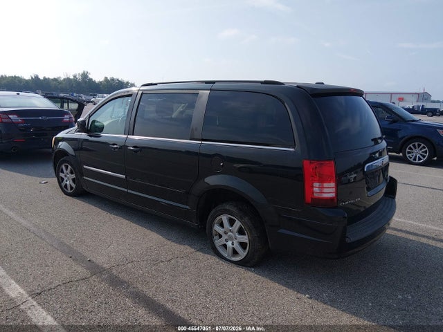 2010 Chrysler Town & Country Touring მანქანა იყიდება აუქციონზე, vin: 2A4RR5D11AR300936, აუქციონის ნომერი: 45547051