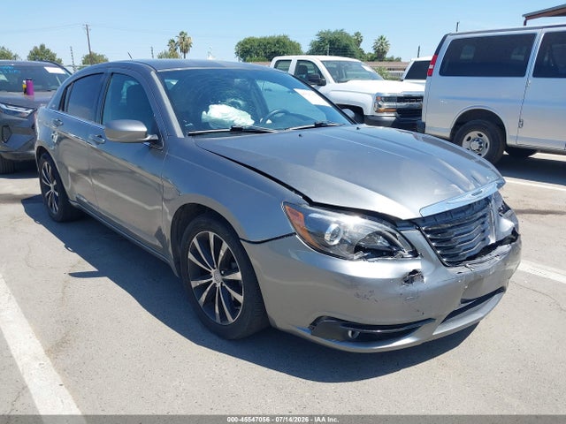 Продаж на аукціоні авто 2012 Chrysler 200 S, vin: 1C3CCBHG0CN305107, номер лоту: 45547056