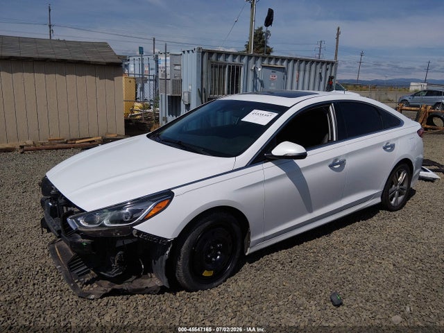 Hyundai Sonata Limited 2019 5NPE34AF0KH769479 Image 2
