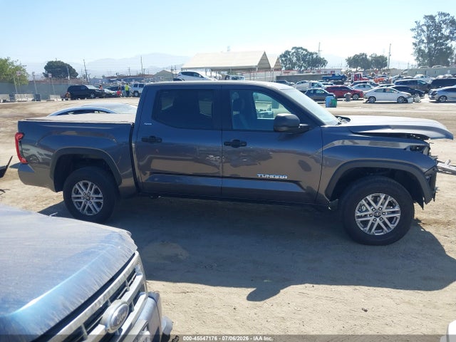 Продаж на аукціоні авто 2025 Toyota Tundra Sr5, vin: 5TFLA5DB5SX302848, номер лоту: 45547176