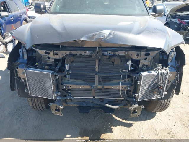 Продаж на аукціоні авто 2025 Toyota Tundra Sr5, vin: 5TFLA5DB5SX302848, номер лоту: 45547176
