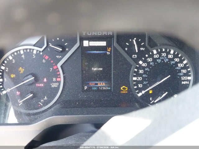 Продаж на аукціоні авто 2025 Toyota Tundra Sr5, vin: 5TFLA5DB5SX302848, номер лоту: 45547176