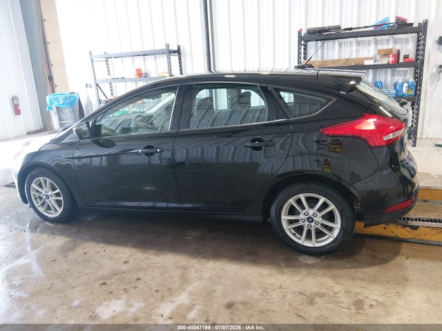 Ford FOCUS SE 2018 1FADP3K20JL230379 Image 14