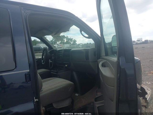 2005 Gmc Savana Passenger Standard მანქანა იყიდება აუქციონზე, vin: 1GKFG15T451107721, აუქციონის ნომერი: 45547216