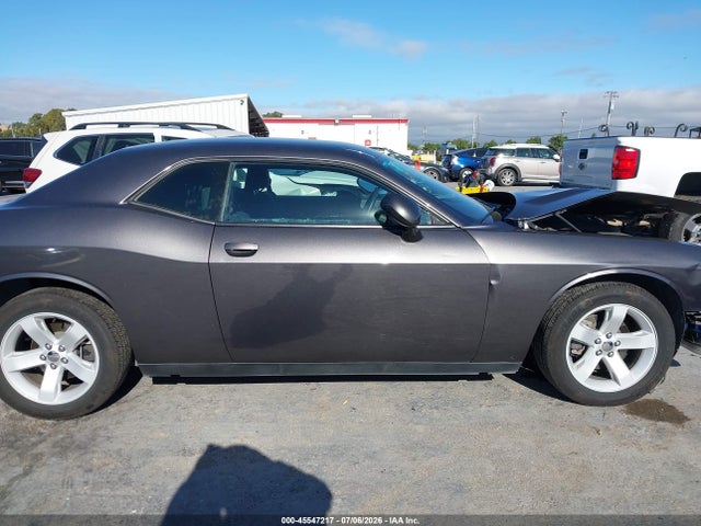 2C3CDYAG7EH301996 Dodge Challenger Sxt