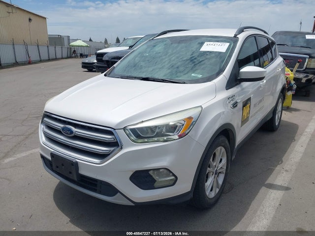 Ford ESCAPE SE 2017 1FMCU0GD2HUC67795 Image 2