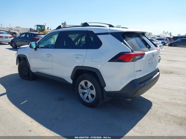 2T3K1RFV5MC167695 Toyota RAV4 LE