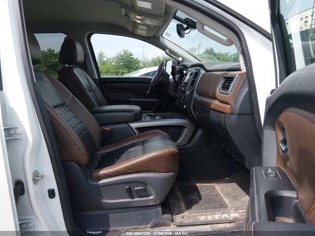 1N6BA1F40HN565656 Nissan Titan Xd Platinum Reserve Diesel