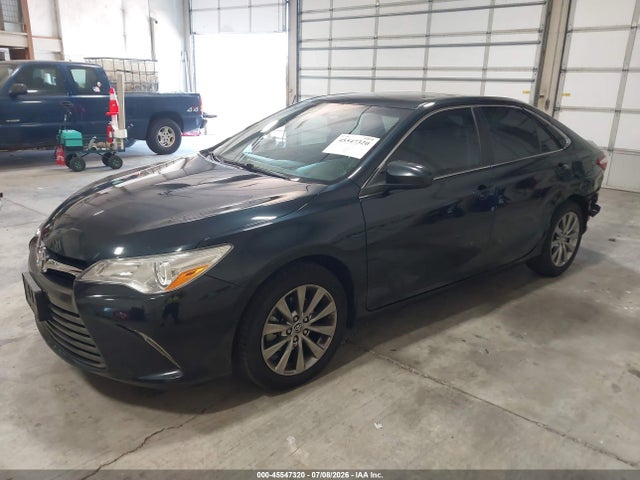 Toyota CAMRY XLE 2015 4T1BF1FK3FU943406 Image 2