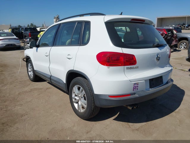 Volkswagen TIGUAN S 2016 WVGAV7AX4GW601666 Image 3