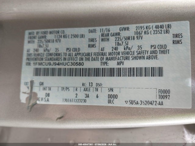 1FMCU9J94HUC30580 Ford Escape Titanium