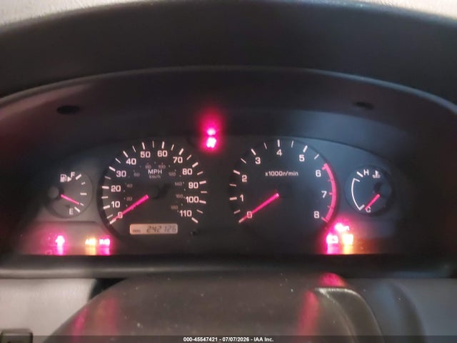 2001 Nissan Xterra Xe მანქანა იყიდება აუქციონზე, vin: 5N1ED28Y41C590778, აუქციონის ნომერი: 45547421