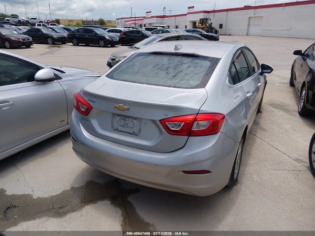 1G1BE5SM2H7203703 Chevrolet Cruze Lt Auto