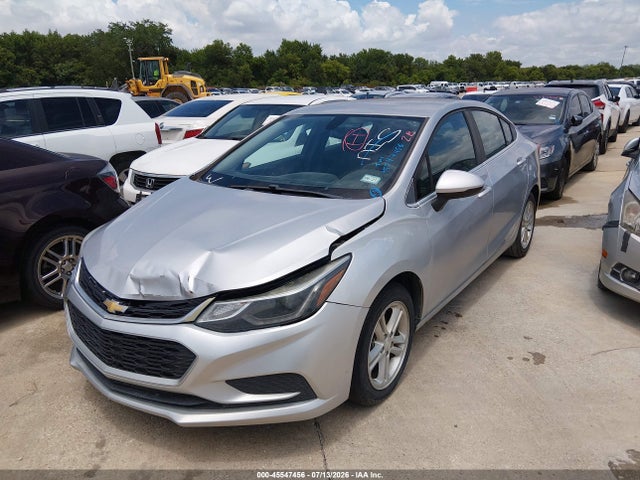 1G1BE5SM2H7203703 Chevrolet Cruze Lt Auto