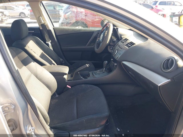 Продажа на аукционе авто 2012 Mazda Mazda3 I Sport, vin: JM1BL1UF1C1537978, номер лота: 45547462