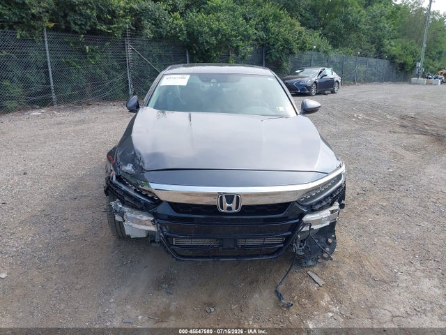 1HGCV2F99JA030112 Honda Accord Touring 2.0t
