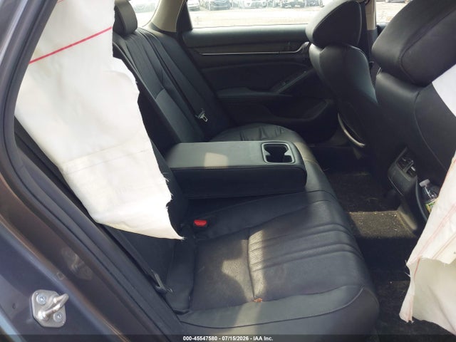 1HGCV2F99JA030112 Honda Accord Touring 2.0t