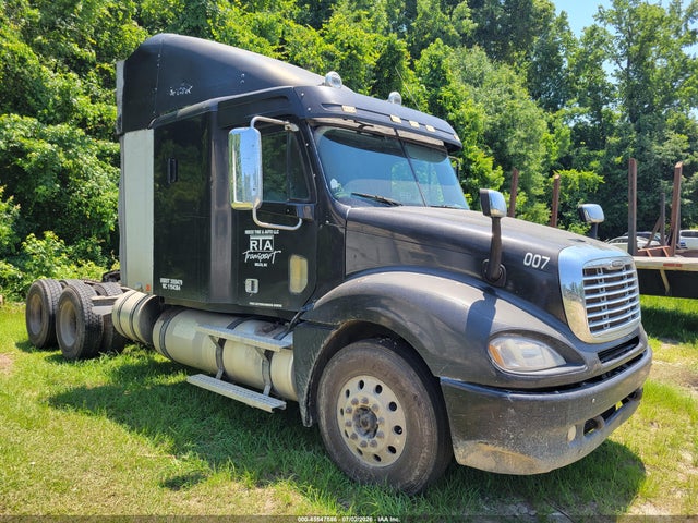 45547586 :رقم المزاد ، 1FUJA6CK37LY41295 vin ، 2007 Freightliner Conventional Columbia مزاد بيع