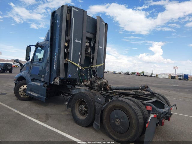 Volvo VNL 2022 4V4NC9UG2NN302722 Image 3