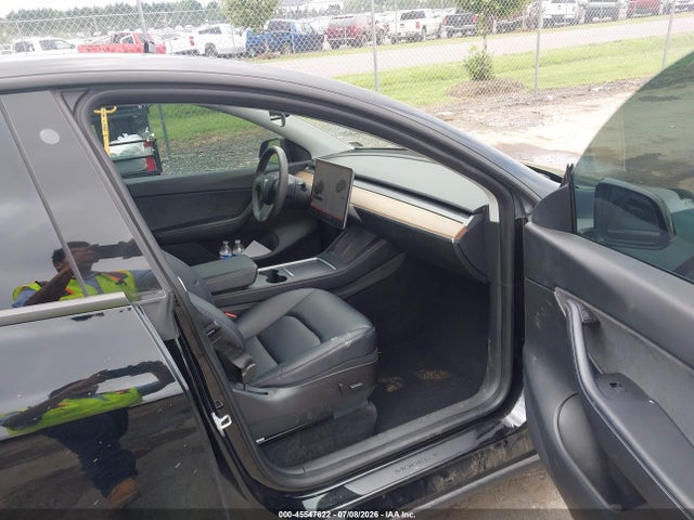 45547622 :رقم المزاد ، 7SAYGAEE3NF338786 vin ، 2022 Tesla Model Y Long Range Dual Motor All-wheel Drive مزاد بيع