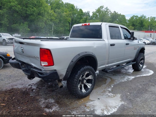 45547750 :رقم المزاد ، 3C6UR5CJ1JG313345 vin ، 2018 Ram 2500 Tradesman  4x4 6'4 Box مزاد بيع