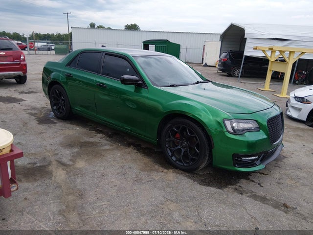 Auction sale of the 2019 Chrysler 300 300s, vin: 2C3CCABG6KH682809, lot number: 45547955