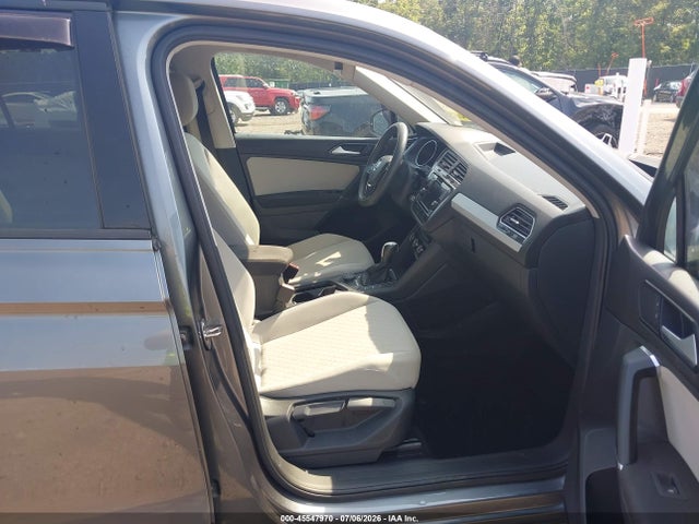 Продаж на аукціоні авто 2018 Volkswagen Tiguan 2.0t S, vin: 3VV0B7AX8JM014968, номер лоту: 45547970