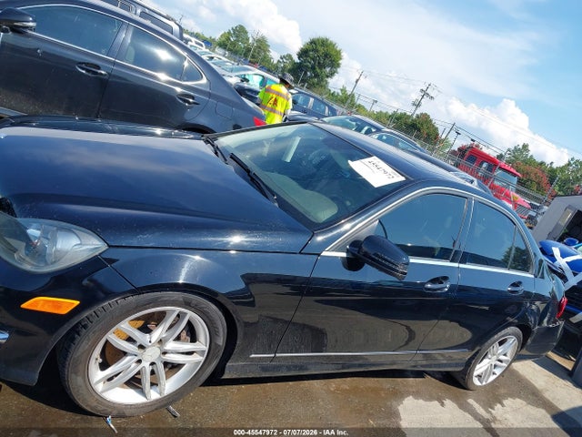 Продажа на аукционе авто 2013 Mercedes-benz C 300 Luxury 4matic/sport 4matic, vin: WDDGF8AB6DR285256, номер лота: 45547972