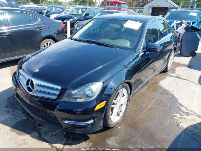 Продажа на аукционе авто 2013 Mercedes-benz C 300 Luxury 4matic/sport 4matic, vin: WDDGF8AB6DR285256, номер лота: 45547972