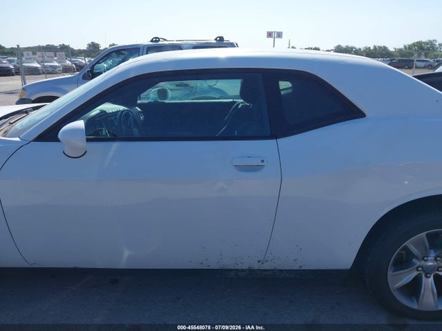 2018 Dodge Challenger Sxt მანქანა იყიდება აუქციონზე, vin: 2C3CDZAG5JH317761, აუქციონის ნომერი: 45548078