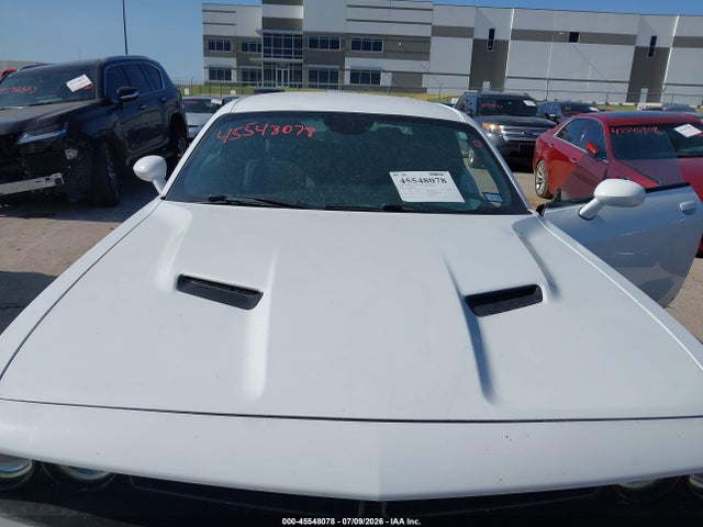 2018 Dodge Challenger Sxt მანქანა იყიდება აუქციონზე, vin: 2C3CDZAG5JH317761, აუქციონის ნომერი: 45548078