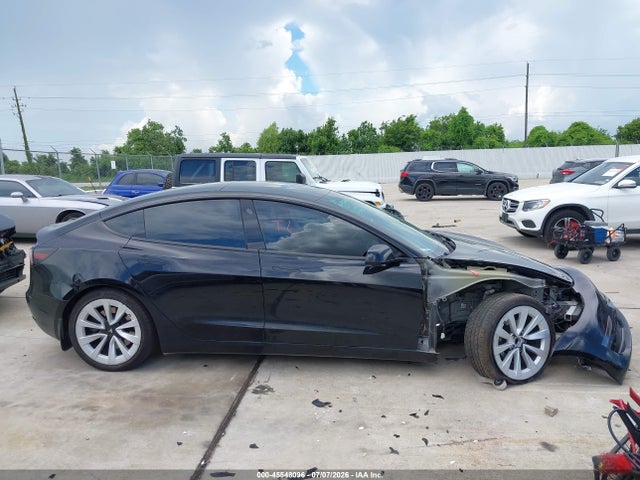 5YJ3E1EA2PF492595 Tesla Model 3 Rear-wheel Drive