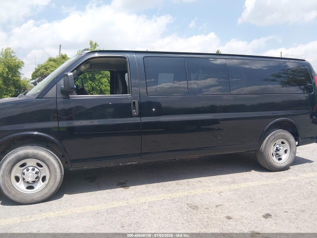 Chevrolet Express 3500 Ls 2017 1GAZGNFFXH1100178 Image 17