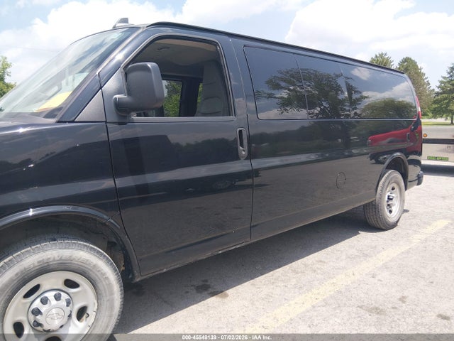 Chevrolet Express 3500 Ls 2017 1GAZGNFFXH1100178 Image 6