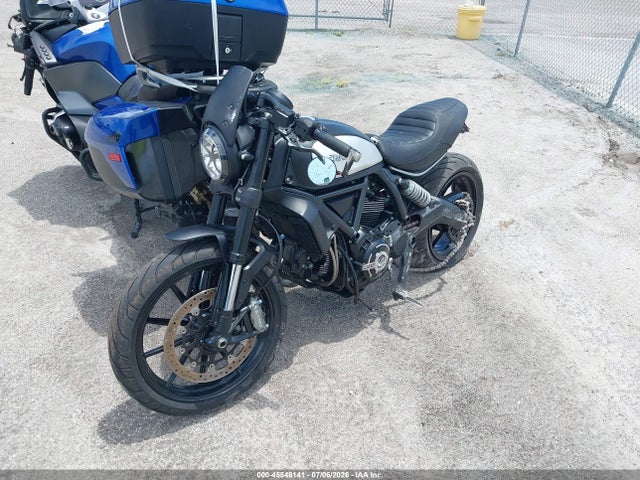Ducati Scrambler Desert Sled 2022 ML0KAFPM7NT005851 Image 2