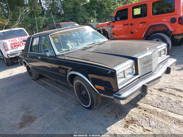 45548156 :رقم المزاد ، 2C3BF66K0CR230171 vin ، 1982 Chrysler New Yorker مزاد بيع