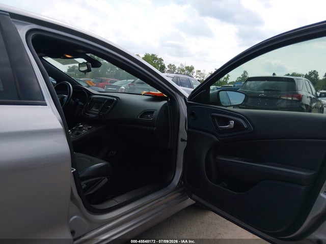 Продажа на аукционе авто 2016 Chrysler 200 S, vin: 1C3CCCBB1GN118094, номер лота: 45548172