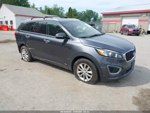 45548220 :رقم المزاد ، 5XYPGDA38HG295316 vin ، 2017 Kia Sorento 2.4l Lx مزاد بيع