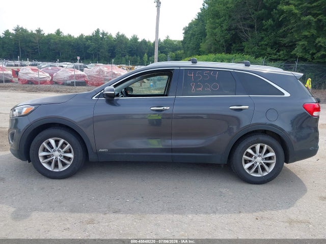 45548220 :رقم المزاد ، 5XYPGDA38HG295316 vin ، 2017 Kia Sorento 2.4l Lx مزاد بيع