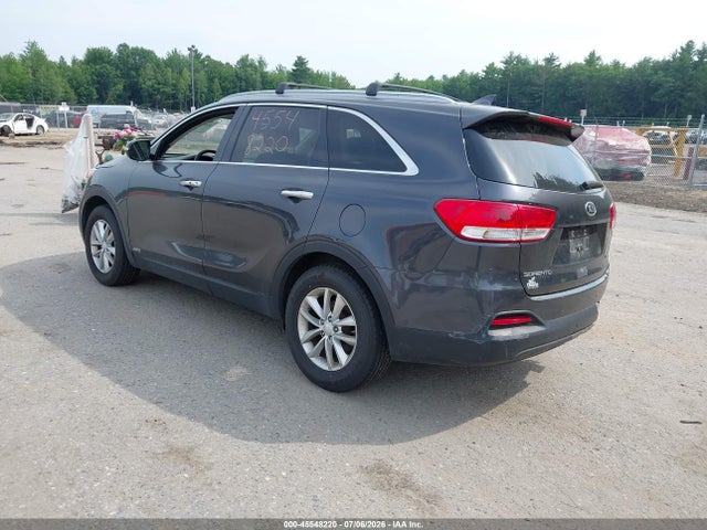 45548220 :رقم المزاد ، 5XYPGDA38HG295316 vin ، 2017 Kia Sorento 2.4l Lx مزاد بيع