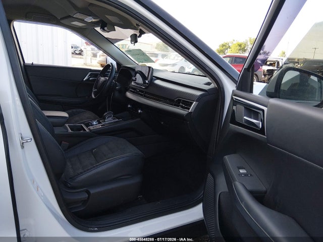 45548288 :رقم المزاد ، JA4J3UA85NZ086376 vin ، 2022 Mitsubishi Outlander Black Edition 2wd/se 2.5 2wd/se Launch Edition 2wd مزاد بيع