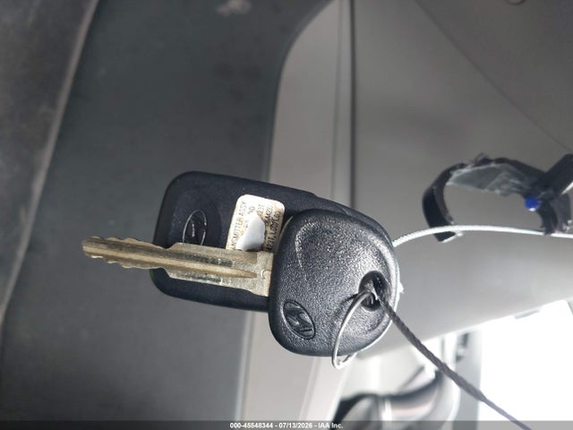 5NPD74LF9HH100553 Hyundai ELANTRA SE