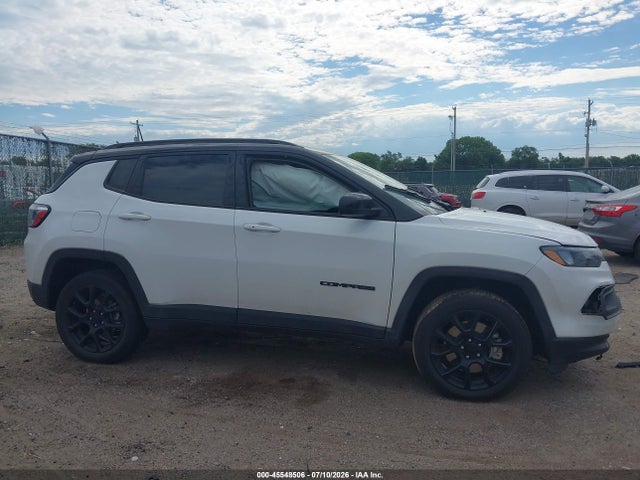Jeep Compass Latitude 4x4 2024 3C4NJDBN3RT103514 Image 13