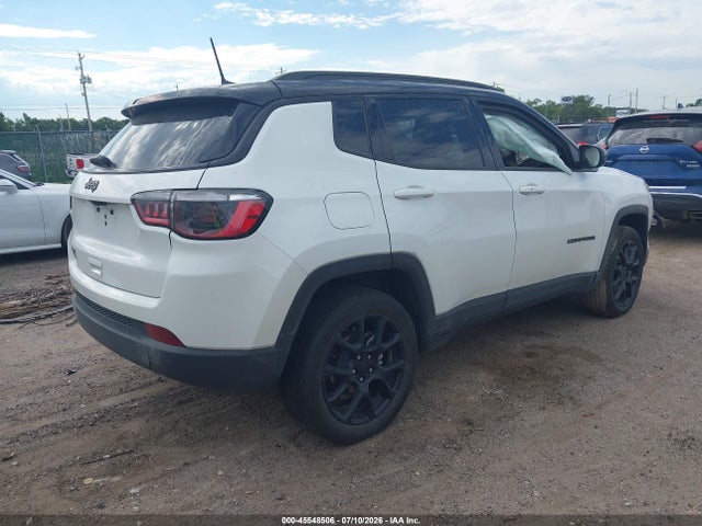 Jeep Compass Latitude 4x4 2024 3C4NJDBN3RT103514 Image 4