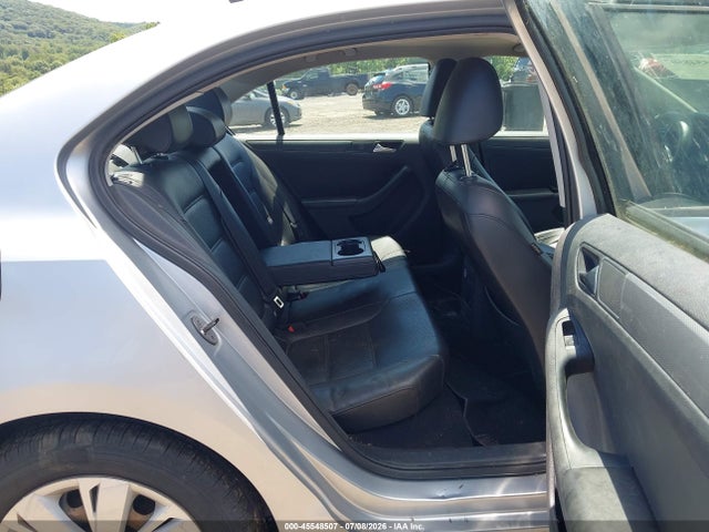 45548507 :رقم المزاد ، 3VWD17AJ8EM316181 vin ، 2014 Volkswagen Jetta 1.8t Se مزاد بيع